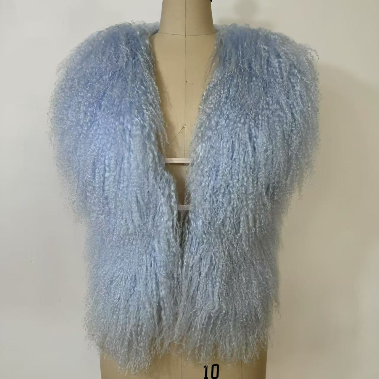 2025 Spring/Summer New Fur Vest Real Mongolian Sheep Sexy Large Open Back Hanging Neck Top Mongolian Fur Top Fur Coat