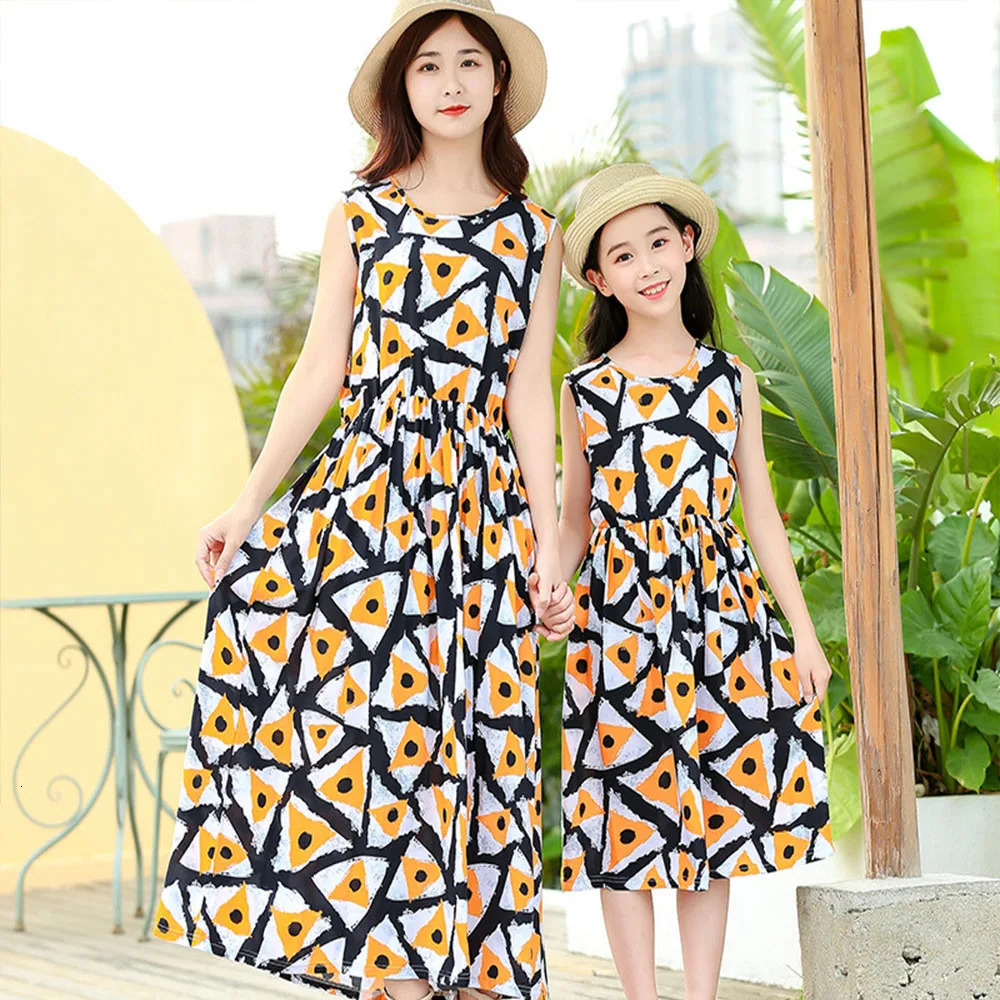 Spring Family Matching Outfits Mother Daughter Dress Women Girl Casual Autumn Costume Mom Baby Kids Rompers Parent-child Clothes 250528