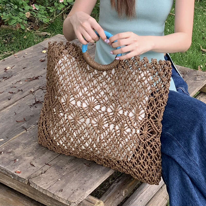 New Niche Versatile Straw Hollow Out Ins Woven Summer Handbag Beach Bag B5 Wholesale