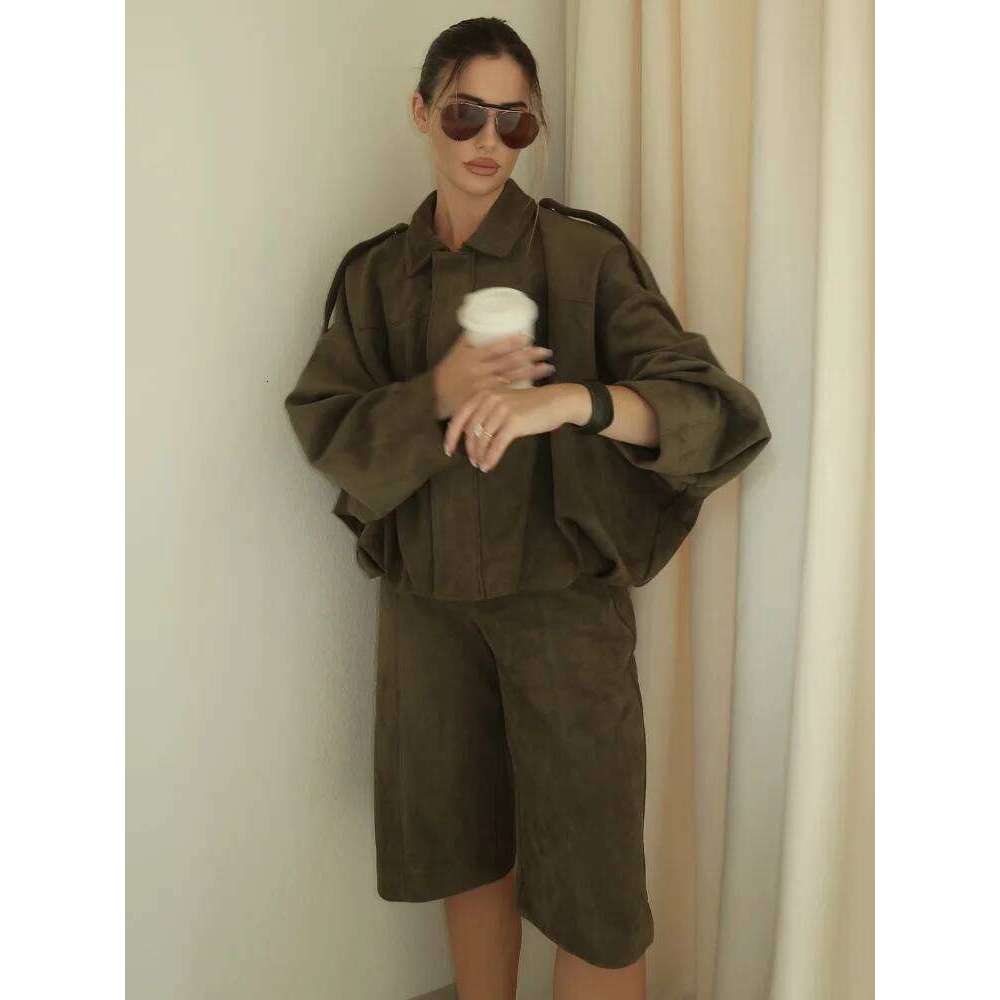 Fashion Women Green Suede Jacket 2025 New Spring Lapel Long Sleeve Zipper Oversize Bomber Coat Chic Female High Street Outerwear