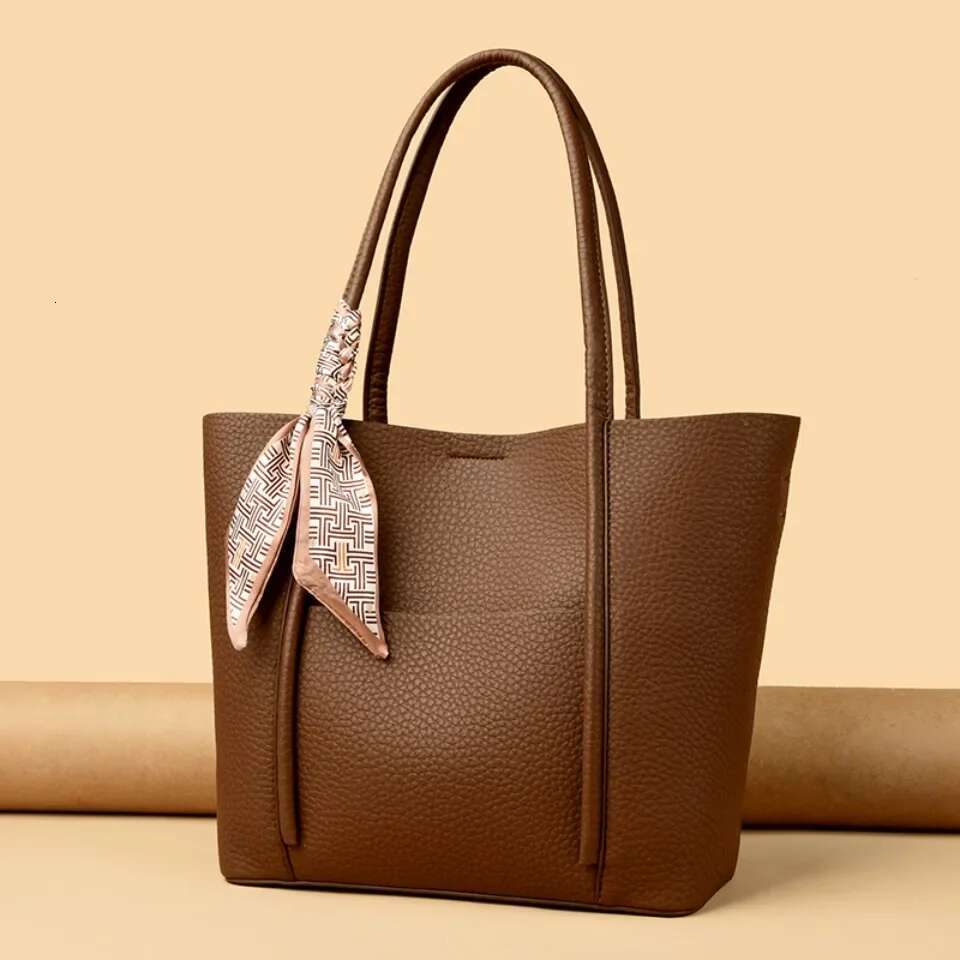 Genuine Soft Leather Tote Women's Large Capacity Carrying Designer Handbag Vintage Shoulder Bag Brand Commuting Bags
