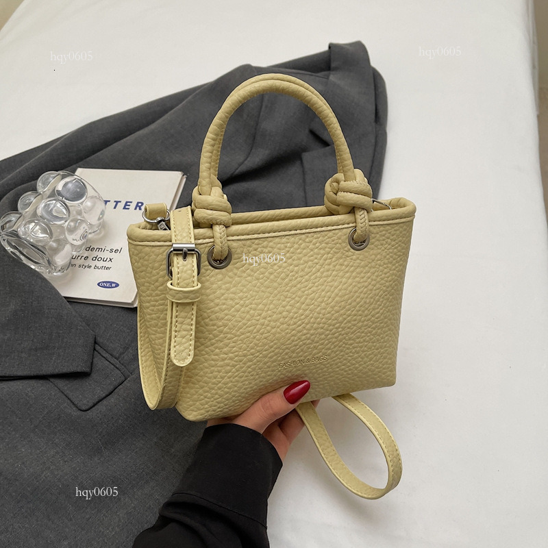 Top quality Brand High Quality New Style Free Delivery Designer Bag Cross-border Trend Lychee Pattern Handheld Bucket for Women 2025 Korean Version Li