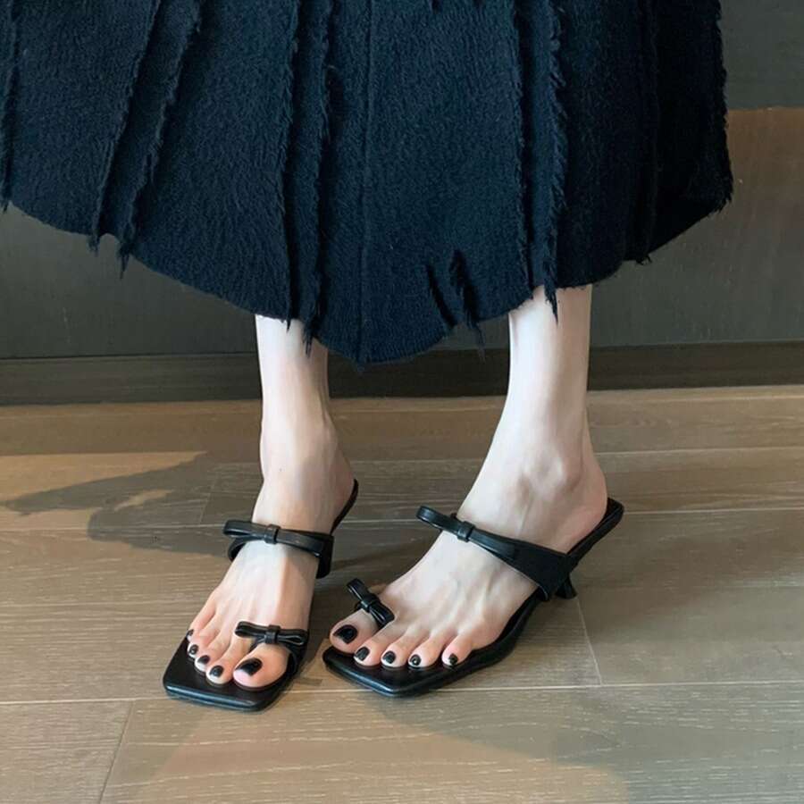 Korean Style 2024 Summer New Genuine Leather Square Strap Toe Ring Bowknot Stiletto Cat Heel Slippers Sandals for Women