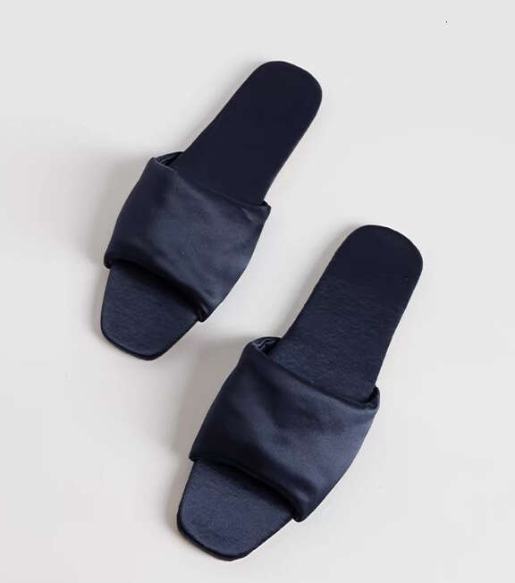 Silk Satin Non-Slip Soft Sole Flat Slippers for Women Outdoor 2024 Summer Fashion Casual Square Toe Sandals