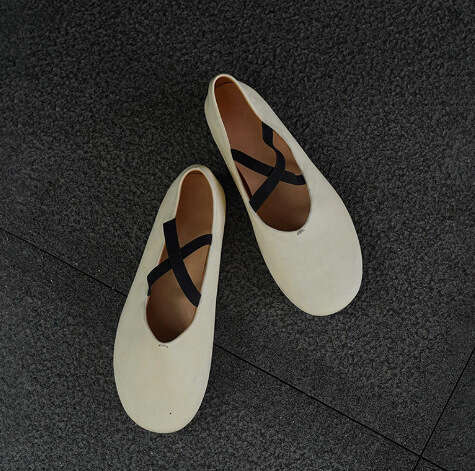 Genuine Leather Niche Round Toe Cross Strap Soft Sole Flat Ballet Shallow Mouth Mary Jane Single Shoes for Women Summer Autumn