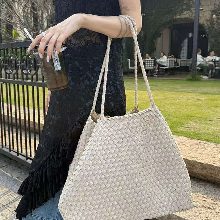 Tote Bag Braided Handbag Genuine Leather Niche Handwoven Bucket Large Capacity Tote For Women Handheld Shoulder Underarm Beach Bag Shoulder Bag