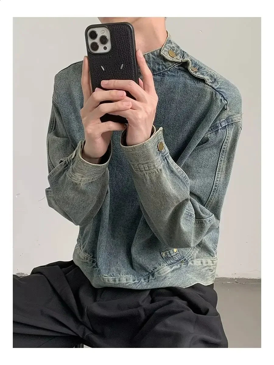 Denim Jacket Stand Collar Long Sleeve Coats Washed Distressed Outerwear Vintage Men Loose Solid Pockets Moto Biker Button 250516Z