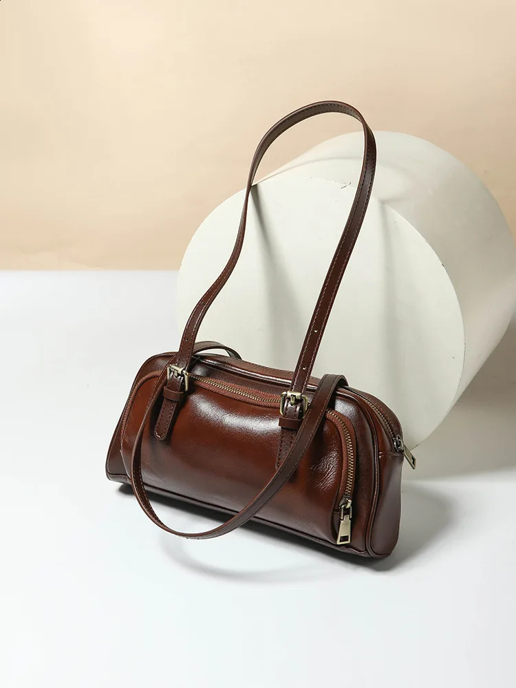 Genuine Leather Underarm retro baguette bag for women Shoulder Bag First layer cow leather handbag crossbody bowling 250528