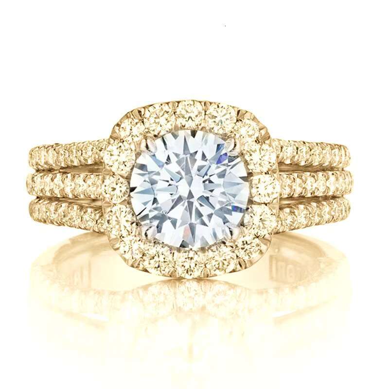 Luxurious Crystal Ring Romantic Engagement Wedding Ring Alloy Jewelry Gift for Women