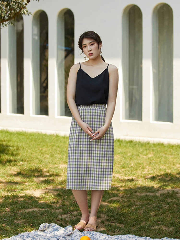 DUSHU Casual Streetwear Women Cami Tops Sexy V Neck Summer Black Tank White Elegant Sleeveless Cute Ladies Clothes 250527
