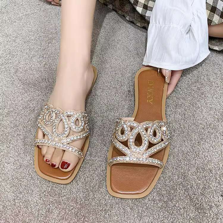 Designer Plus Size Women's Sandals 2025 Solid Color Flat Sandals Casual Square Toe Outdoor Wear Beach Rhinestone Slippers Luxury Shoes Wholesale