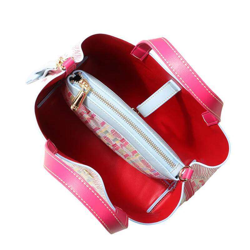 CH High Feeling Simple Alphabet Print Design Handbag Daily Commuter Style Fashion Ladies Small Bag