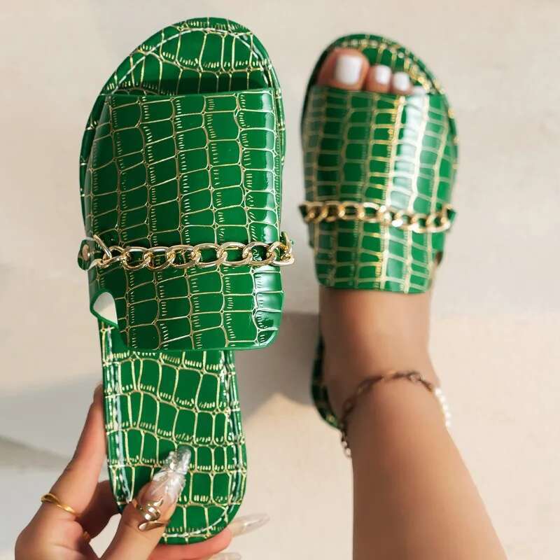 Summer and Autumn New Large Size Open-toed Flip-flops Flat Wedge Sandals Shoes for Women