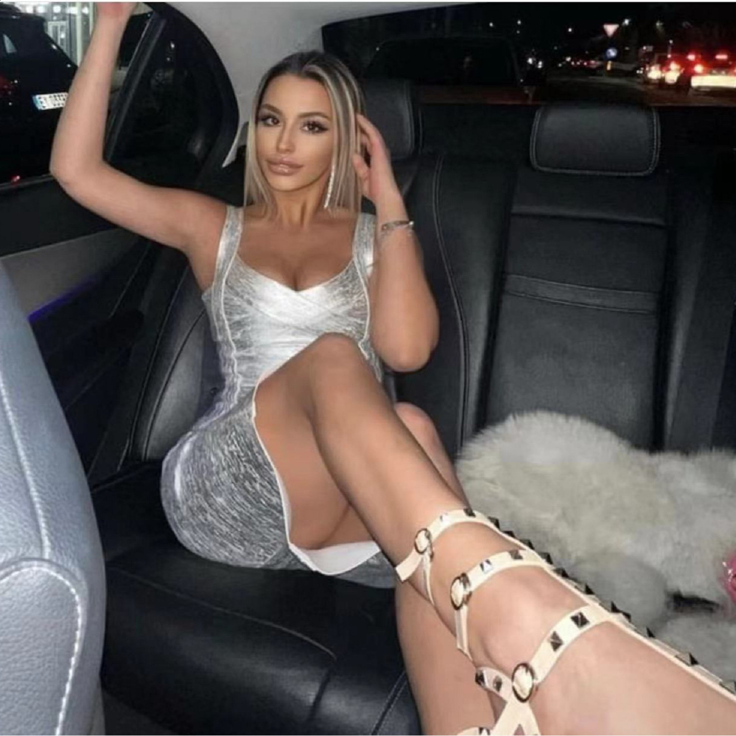 Sexy Low-Cut Bodycon Waist-Cinching Sleeveless Gold-Plated Bandage Dress Fashionable Party Outfit 210409