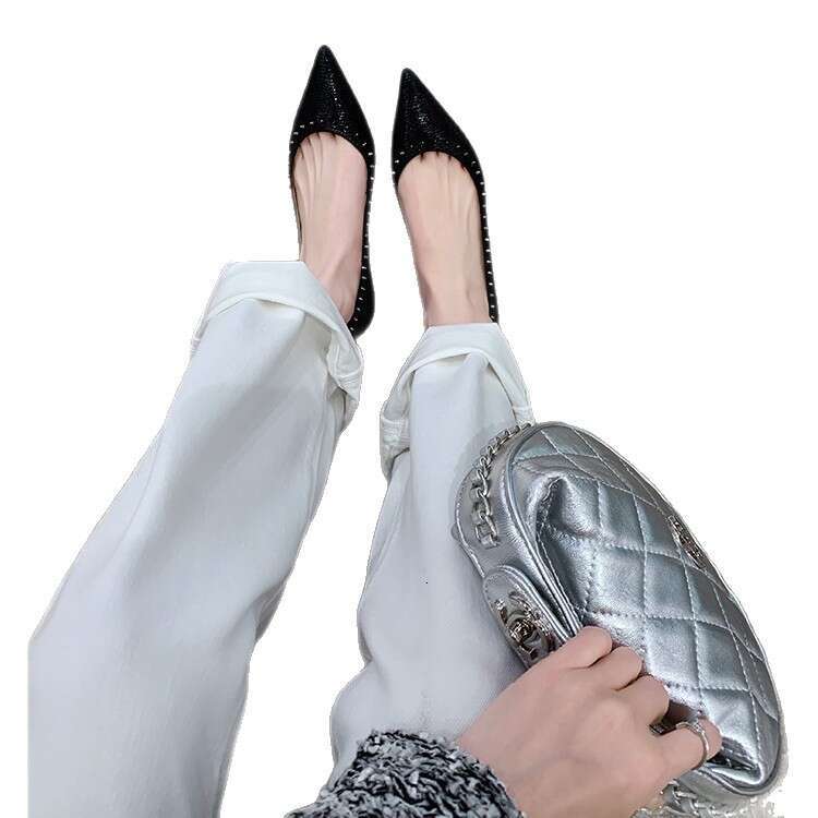 Instant Dispatch Grape Mom Style Shallow Mouth Pointed Toe Small Studded Flat Women's Shoes Spring and Autumn New Genuine Leather