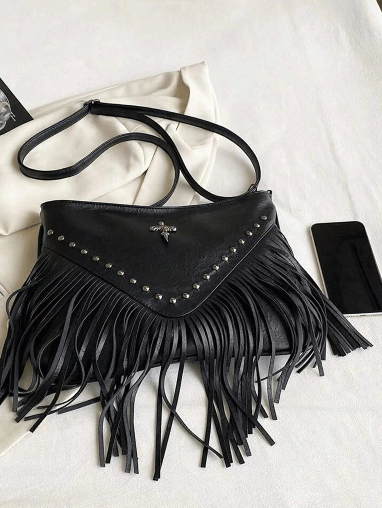 Fashionable retro leather crossbody bag Bohemian style tassel studded cross decoration travel and daily casual bag 250528