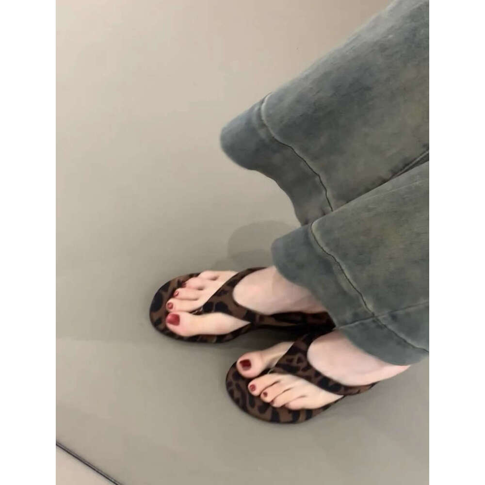 Sheepskin Version ~ French Niche Leopard Print Wedge Flip-Flops for Women Outdoor 2025 Summer Thick Heel Toe Post Sandals