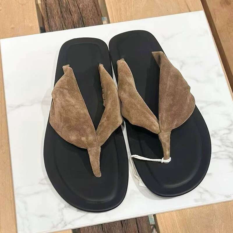 Sheepskin Version ~ Niche Toe-Post Flip-Flops for Women, Outdoor Wear, 2025 Summer New Fashion Flat Sandals