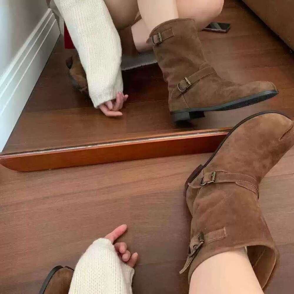 Pig Trotter Split Toe Martin for Women, Autumn and Winter New Style, Chunky Heel, Round Toe, Belt Buckle, Western Cowboy Boots, Short Boots