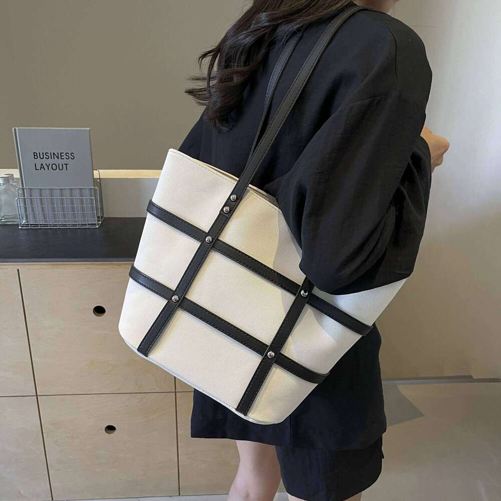 Hot Selling Ladies' Casual Shoulder Tote Bag With Large Capacity New Texture Versatile Handbag Designer Bags