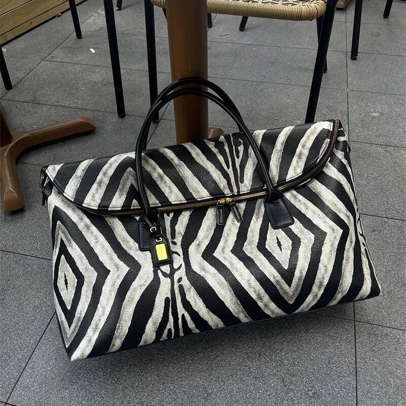 Zebra Print Handbag Fashion Women's New Brand Fiess Duffel Large Capacity Travel Crossbody Bag