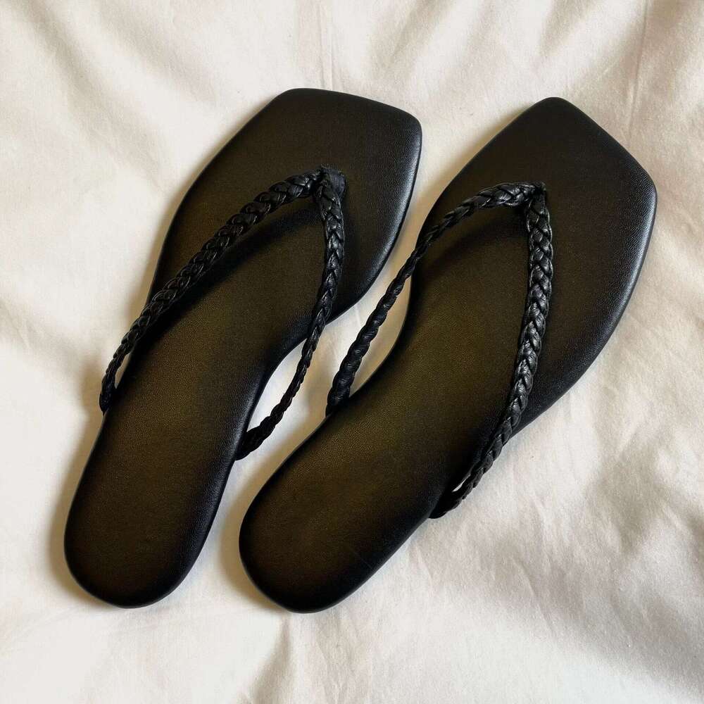 Cowhide Version ~ Niche Woven Strap Toe Post for Women Outdoor 2025 Summer Fashion Flat Sandals