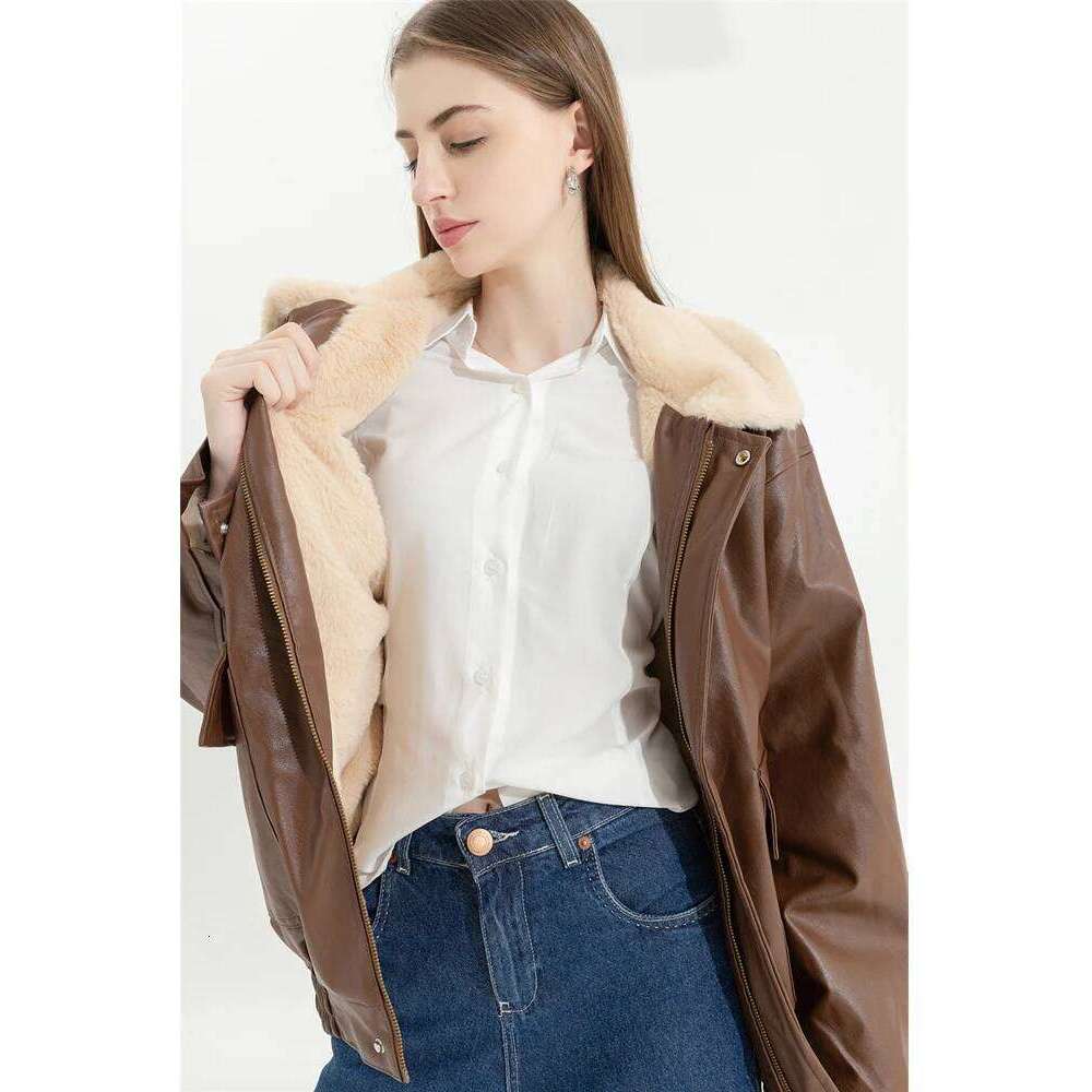Winter Women's Fur Leather Jacket Long Sleeved Loose Warm Lamb Wool Vintage Thickened Locomotive Lapel Female PU Motorcycle Coat