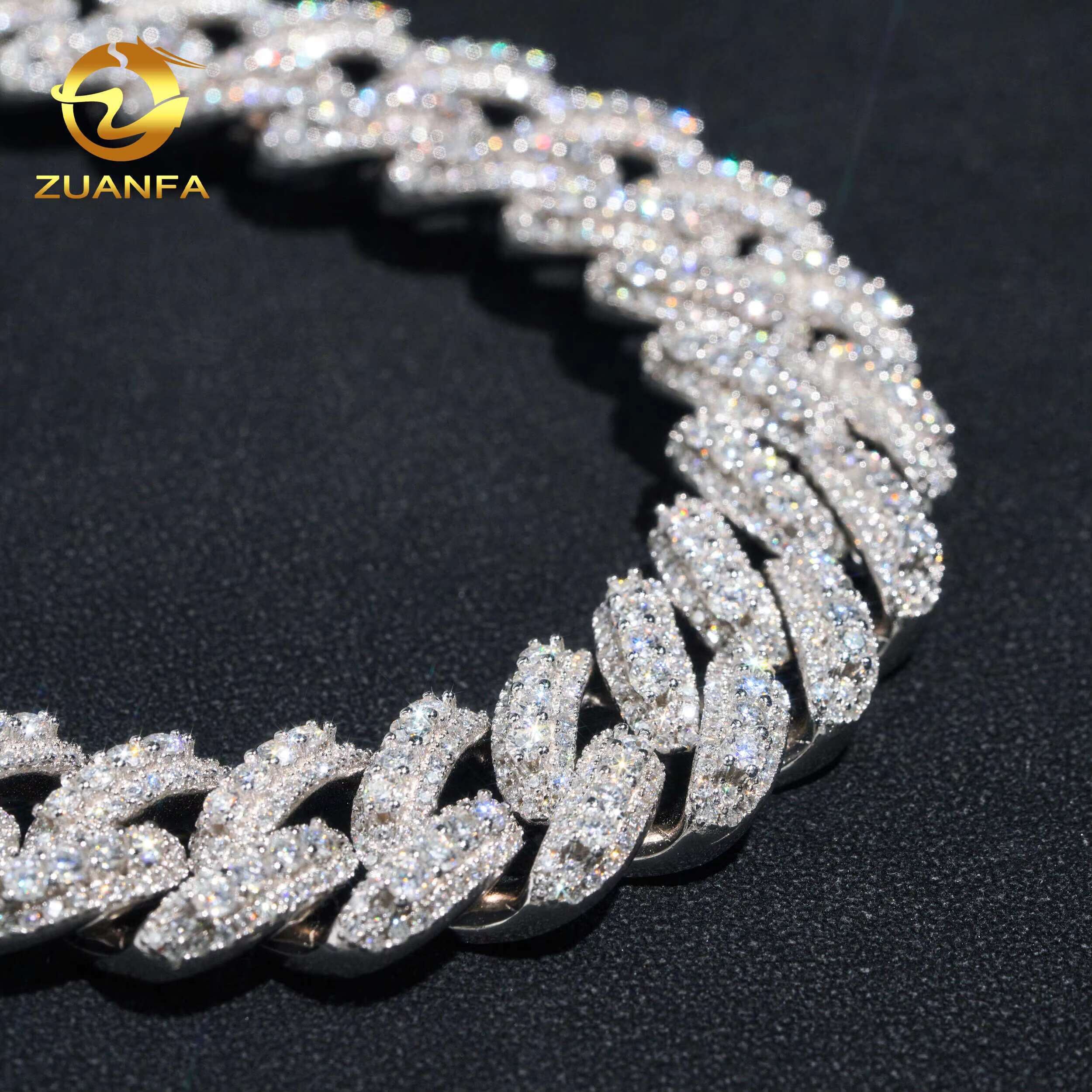 Zunfa Jewelry GRA Certificate Passed Diamond Tester 16mm Moon Shape Vvs Moissanite Cuban Link Chain Rapper Hip Hop Necklace