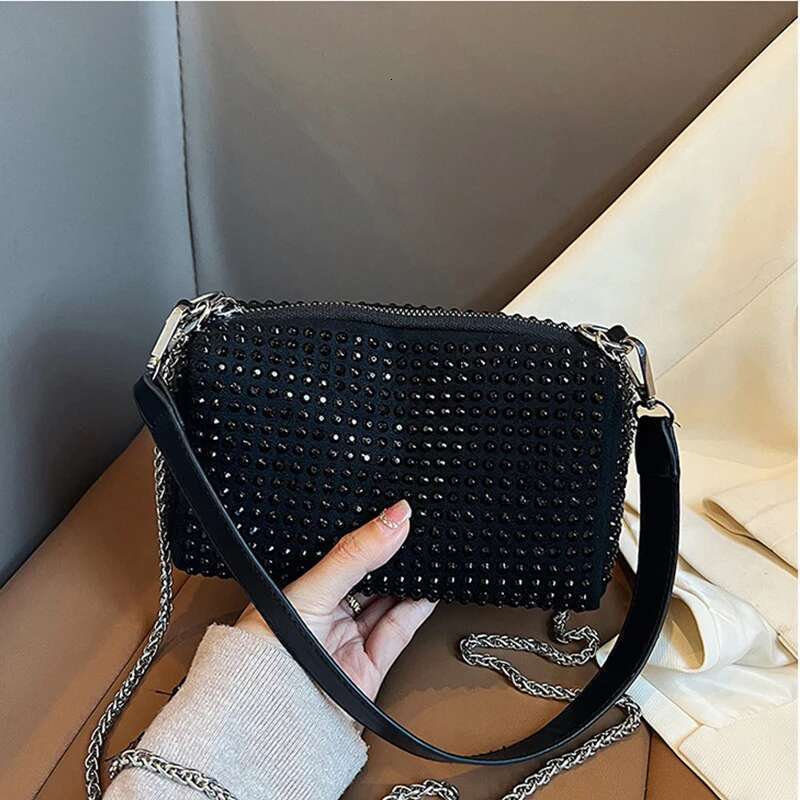 Spring And Summer Small Bags 2024 New Trend Color Dia Pillow Chain Shoulder Personalized Crossbody Bag