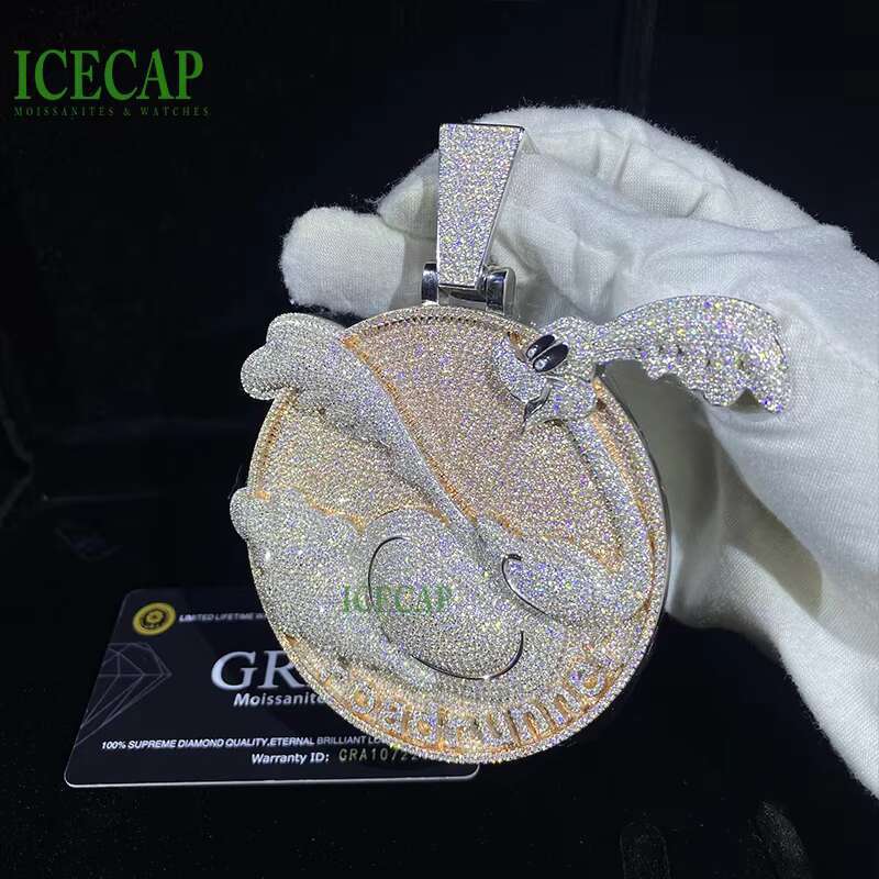 Custom Moissanite Pendant Two Tone Cartoon Roadrunner Charm Iced Hiphop 925 Sterling Silver Mossinate Jewelry Pendant Necklace