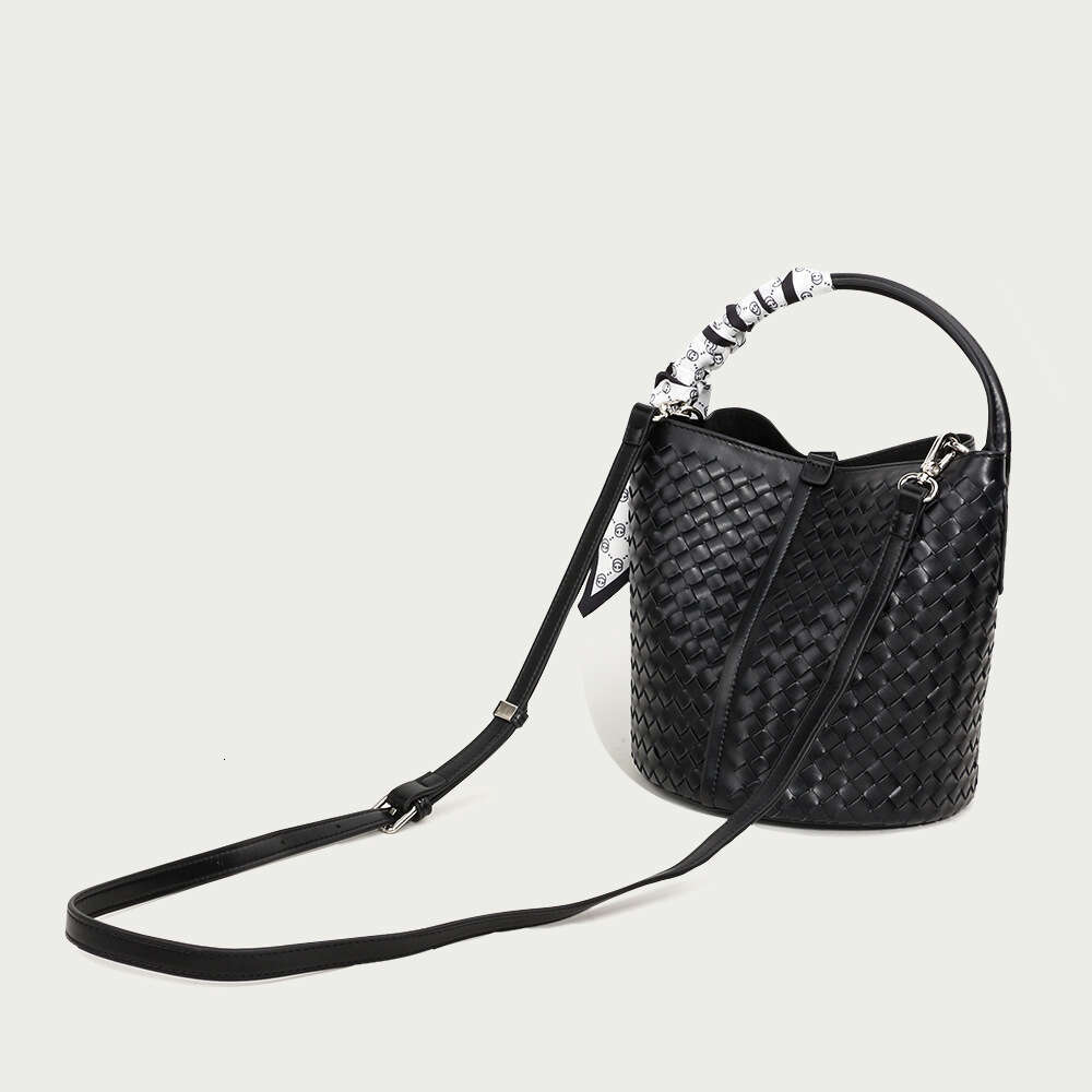 Tote Bag Woven Cowhide Bucket For Women Crossbody Large Capacity High End Genuine Leather Tote Bag Commuter Shoulder Bag Shoulder Bag Braided Handbag