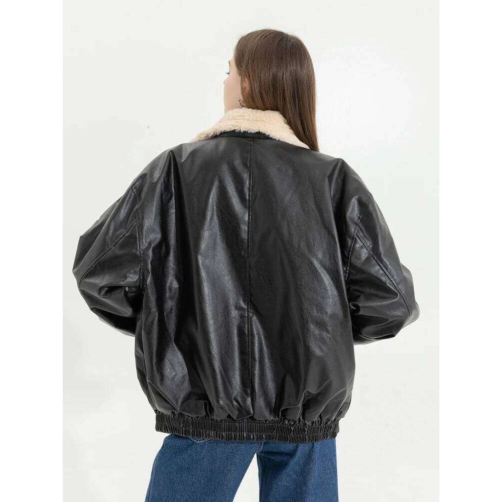 Winter Women's Fur Leather Jacket Long Sleeved Loose Warm Lamb Wool Vintage Thickened Locomotive Lapel Female PU Motorcycle Coat
