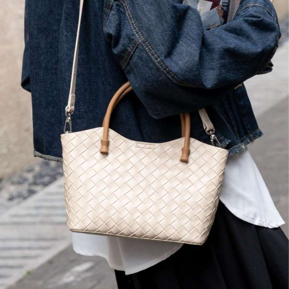 Tote Bag Handbag Spring Summer New Women S Fashion Woven Large Capacity Simple Cowhide Single Shoulder Handheld Genuine Leather Bag Shoulder Bag Braid
