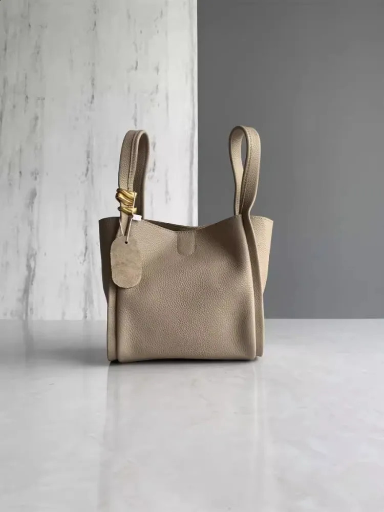Women Casual Genuine Leather Bucket Bag Fashion Tote Handbag Office Ladies Single Shoulder Bags Solid Color Crossbody Bags 250528
