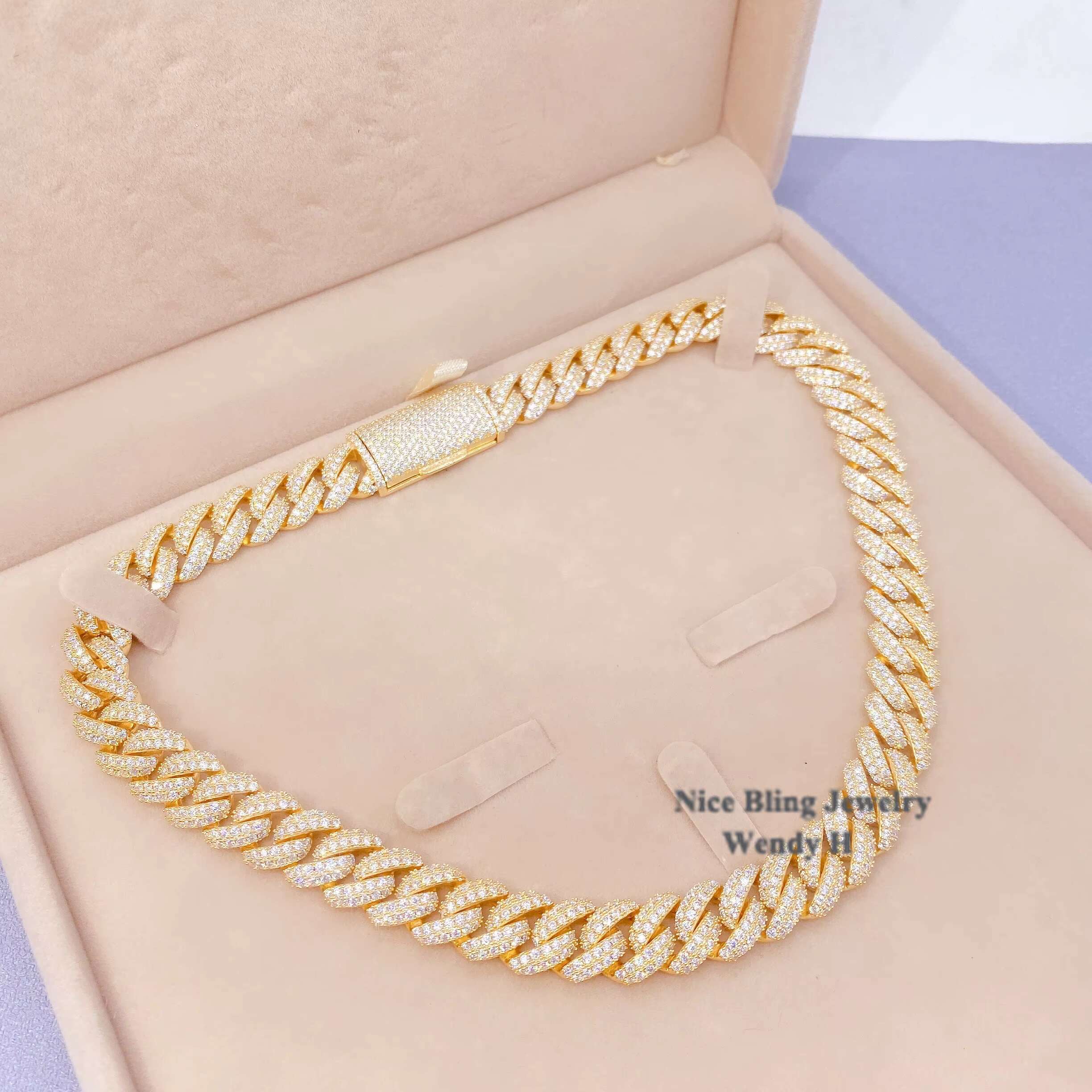 Hip Hop Iced Out Jewelry Factory Price Micro Pave High Quality Vvs d Color Diamond 12mm Moissanite Cuban Link Chain