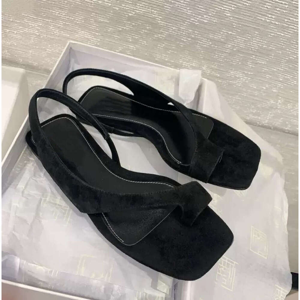 Cowhide Version ~ Row Style Square Flat Ring for Women 2025 Summer Versatile Open Toe Beach Roman Sandals