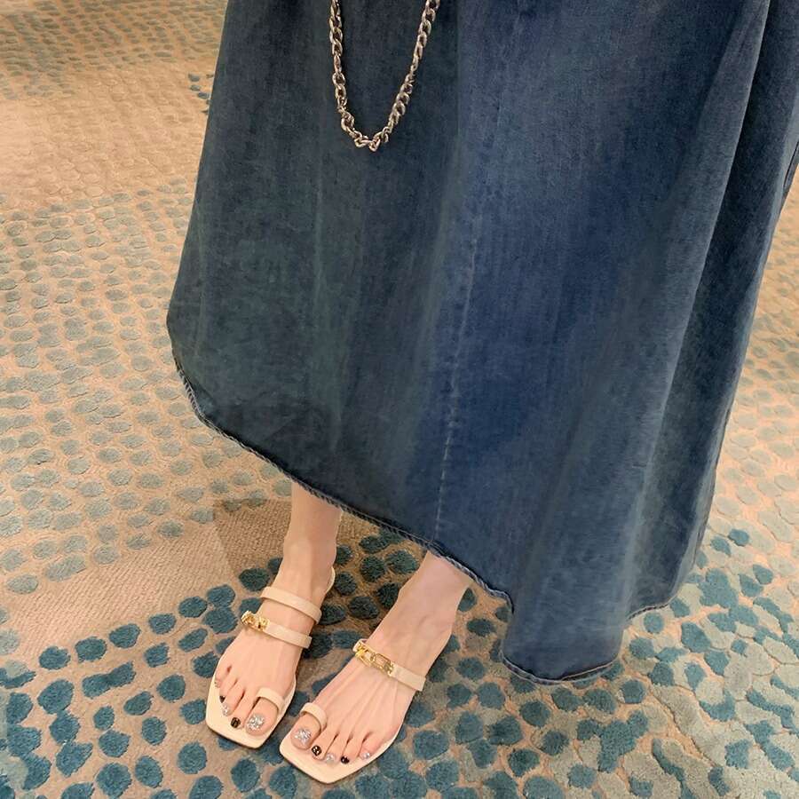 Instant Dispatch Grape Mom Square Metal Buckle Irregular Double Strap Toe Cover Crocodile Pattern Flat Sandals for Women