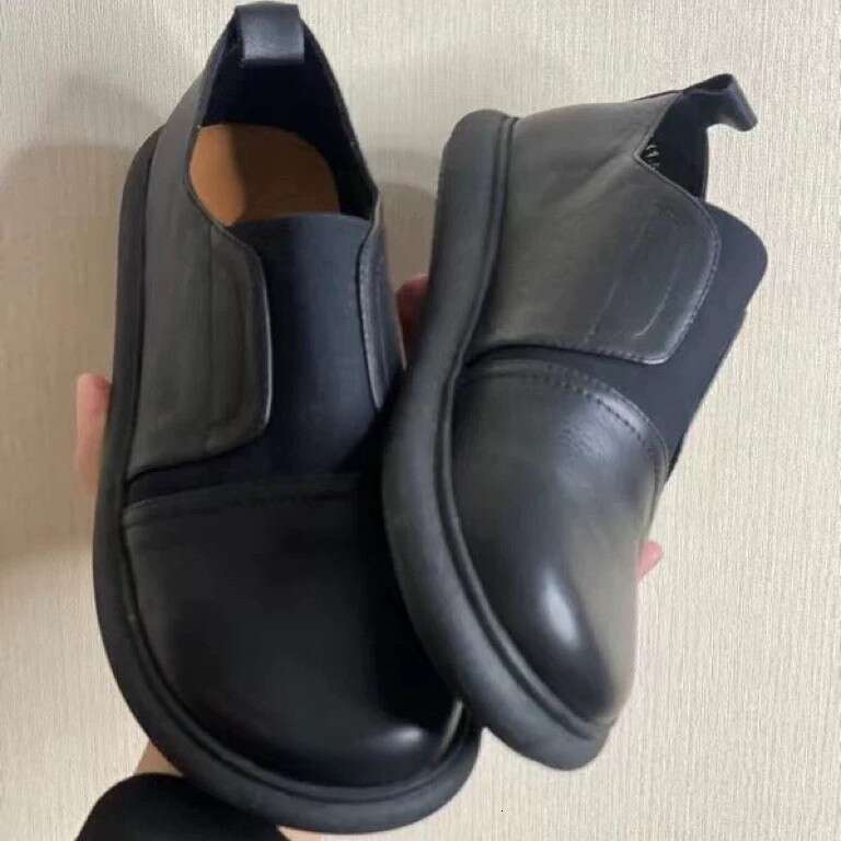 Genuine Large Casual Round Toe Flat Comfortable Small Leather 2025 New Spring Versatile Loafers Women's Shoes