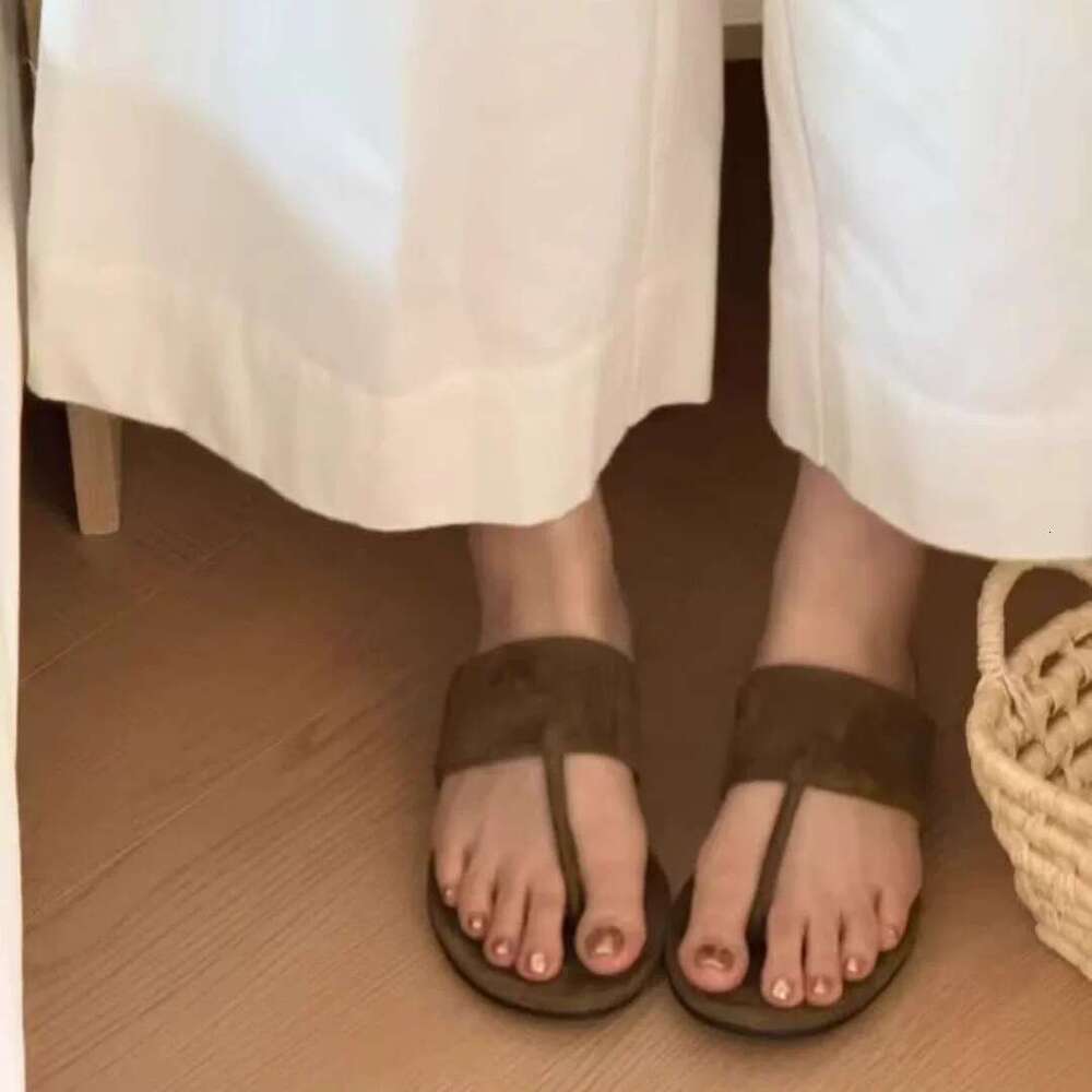 Sheepskin Version ~ Korean Style Suede Toe-Post Flat Sandals for Women Outdoor Wear 2025 Summer New Fashionable Slippers