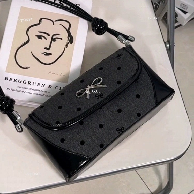 Top quality Brand High Quality New Style Free Delivery Designer Bag Korean Light Luxury Hard Shell Small Exquisite Fashion Trend Casual Versatile High