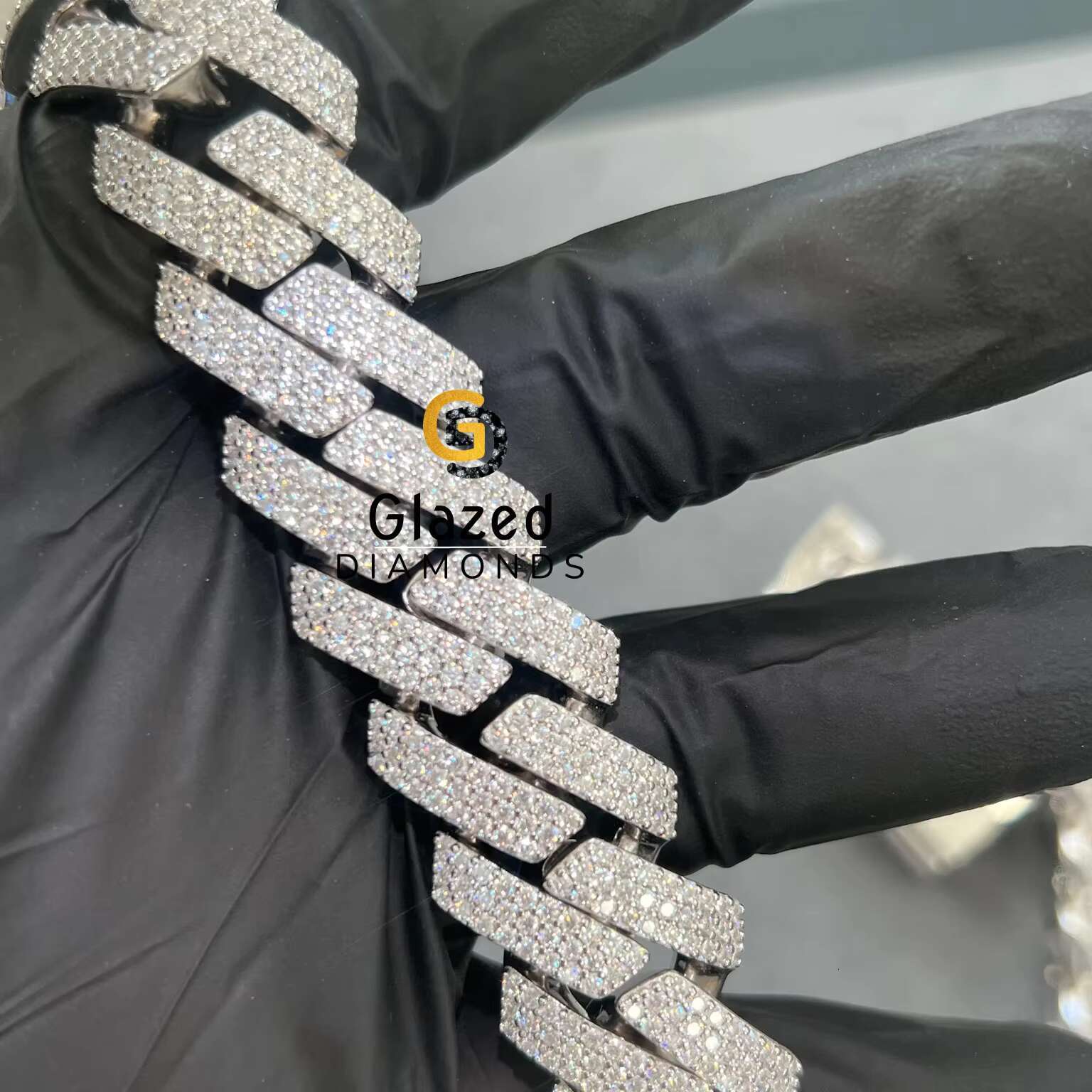 20mm Unique Diamond Iced Out Hip Hop Neck Moissanite Chain for Men in 925 Sterling Silver Enhancing Vvs Clarity