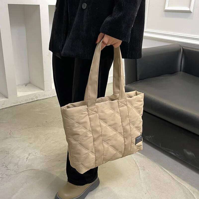 Hot Selling Fashionable And Versatile Large Capacity Nylon Cloth Women's New Shoulder Bag Street Trend Handbag Bolsa Feminina Designer Bags