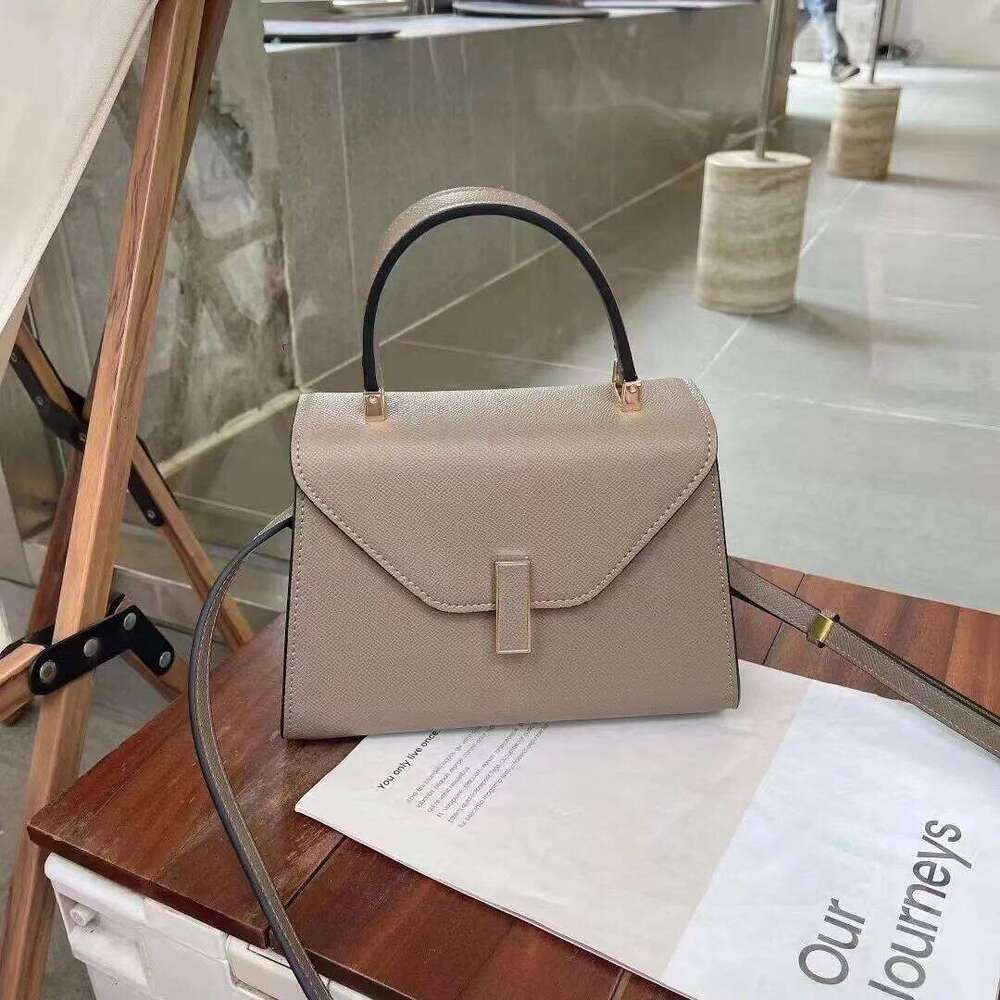 Genuine Leather Women's New Summer Ladies Handbag Brand Designer Shoulder Crossbody Messenger Bag Promotion