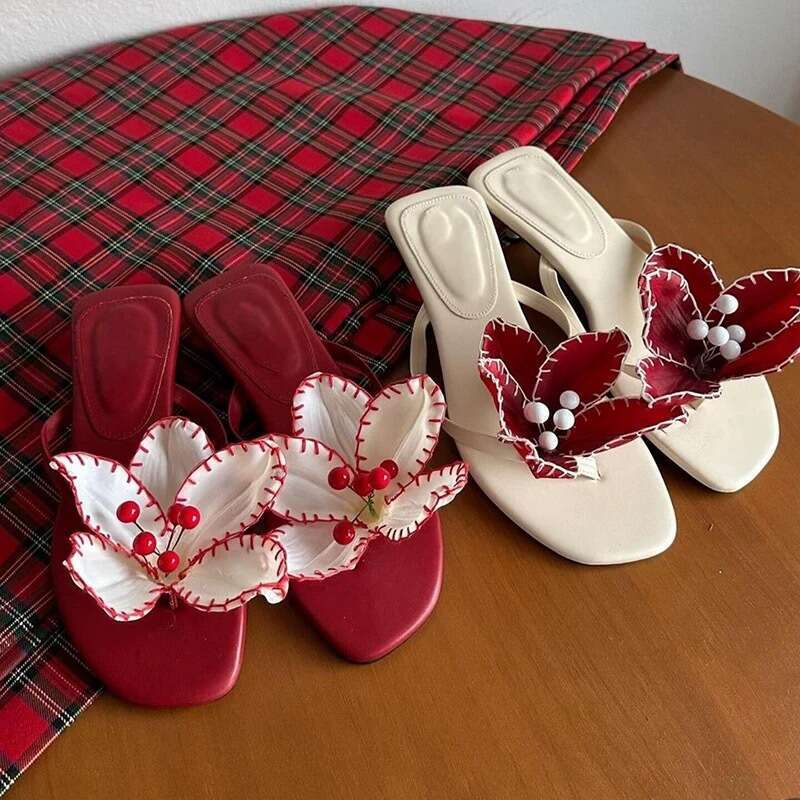 Cowhide Version ~ Niche Floral Thin Toe Post Sandals for Women Summer Outdoor 2025 New Beach Cat Heel Slippers