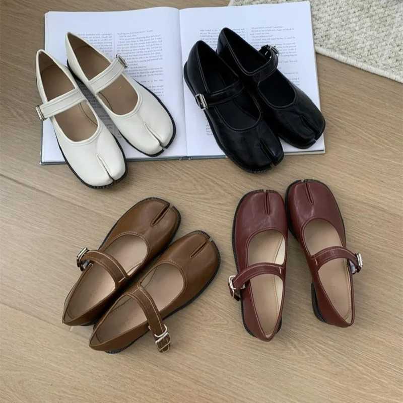 Flats Split Toe Shoes Plus Size 42 Loafer Brown Shoes Black Leather Wen Mary Janes Tabis Z250529
