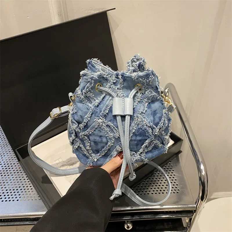 Fashionable Denim Bucket Bag Womens Large Capacity Versatile High Quality Korean Style Crossbody Bag Pure Color Trendy Design XJ2520528