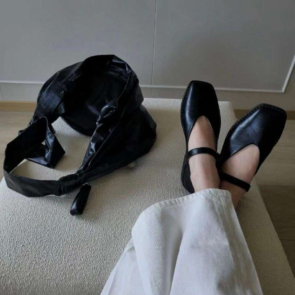 Genuine Korean Style Square Toe One-Strap Buckle Mary Jane Women 2024 New Versatile Flat Shallow Mouth Small Leather Shoes