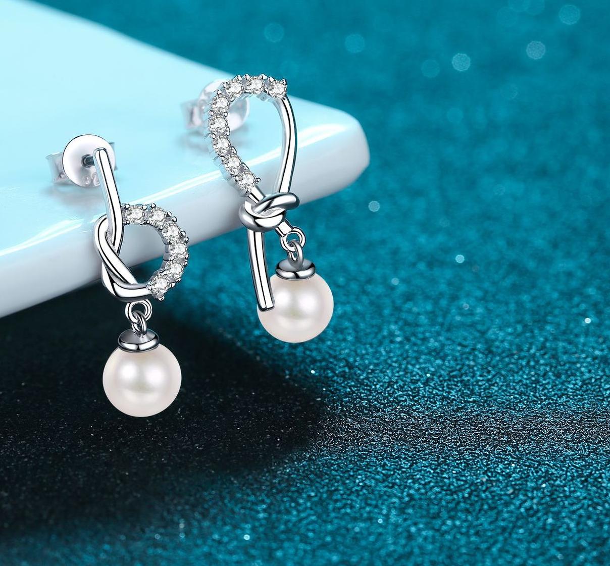 Chic S925 Sterling Silver Unilateral Pendant Earrings Complementing Freshwater Cultured Pearls & Synthetic Gemstones
