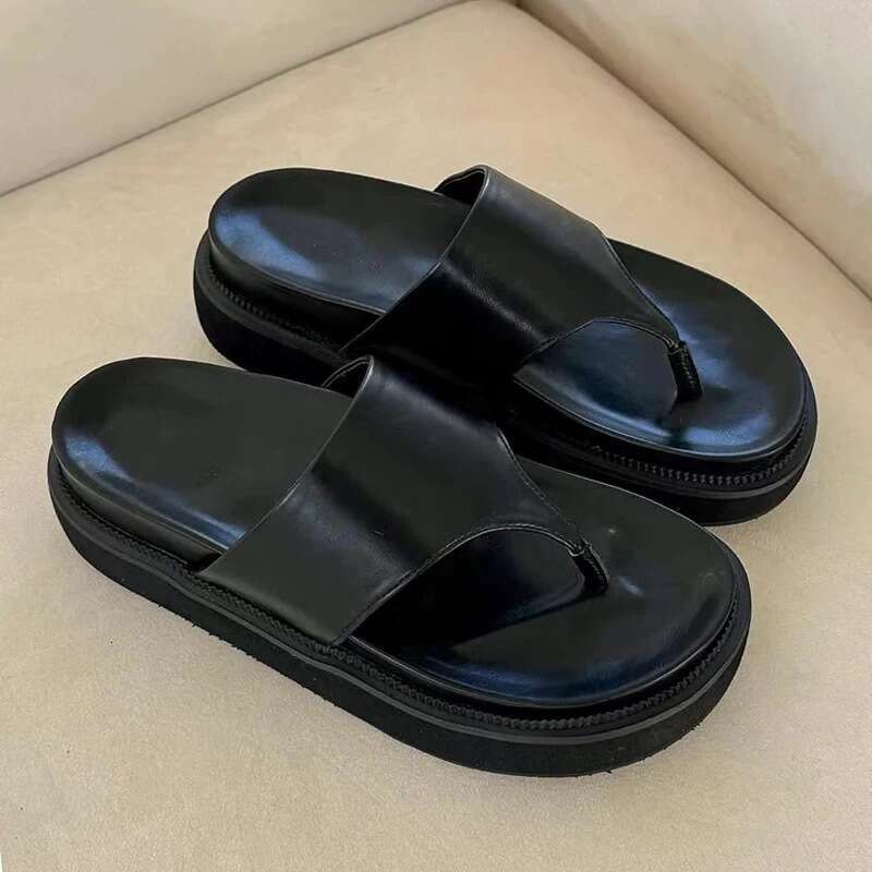 Cowhide Version ~ Korean Style Round Toe Thick Sole Flip-Flops for Women Outdoor Wear 2025 New Summer Height Increasing Sandals