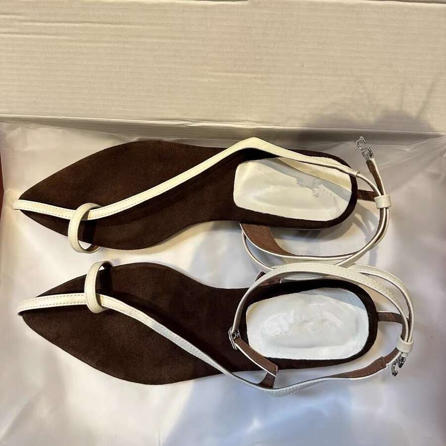 Genuine Leather French Niche High-End Pointed Leaf-Shaped Toe Ring for Women Summer Vacation Low Heel Flat Thin Strap Sandals